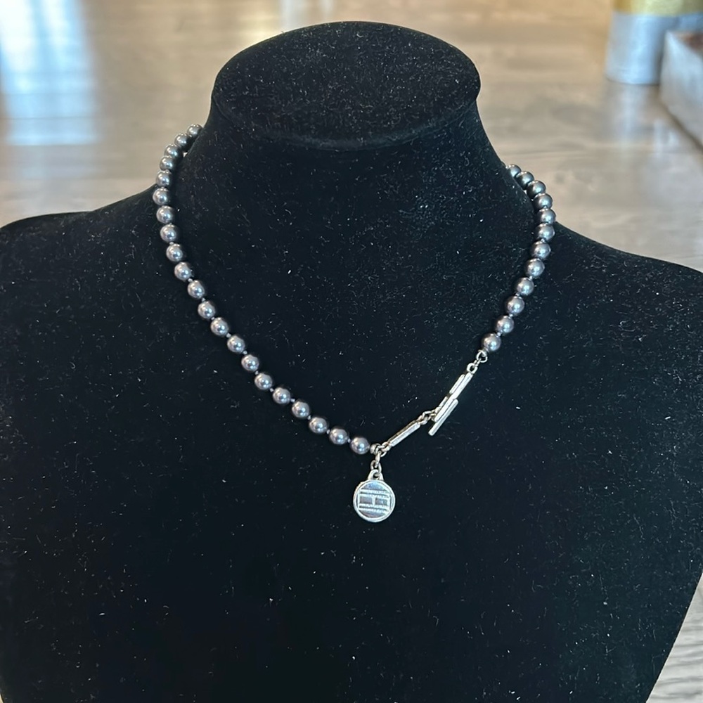 Beautiful necklace choker by Tommy Hilfiger 💕